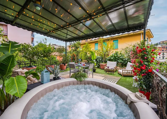 Terrazza Portofino Splendido Con Piscina Idromassaggio - Parcheggio Gratis Lägenhet *